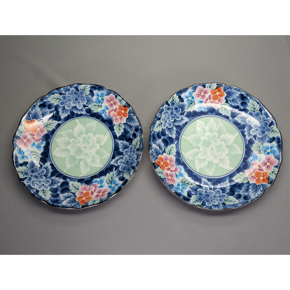 2 Sousaku Serving Bowls Footed hydrangea Varied Design 8-3/8" Vintage Japan
